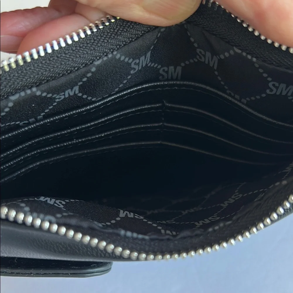 NWT STEVE MADDEN BBRETTY Phone Wristlet & Wallet in Black